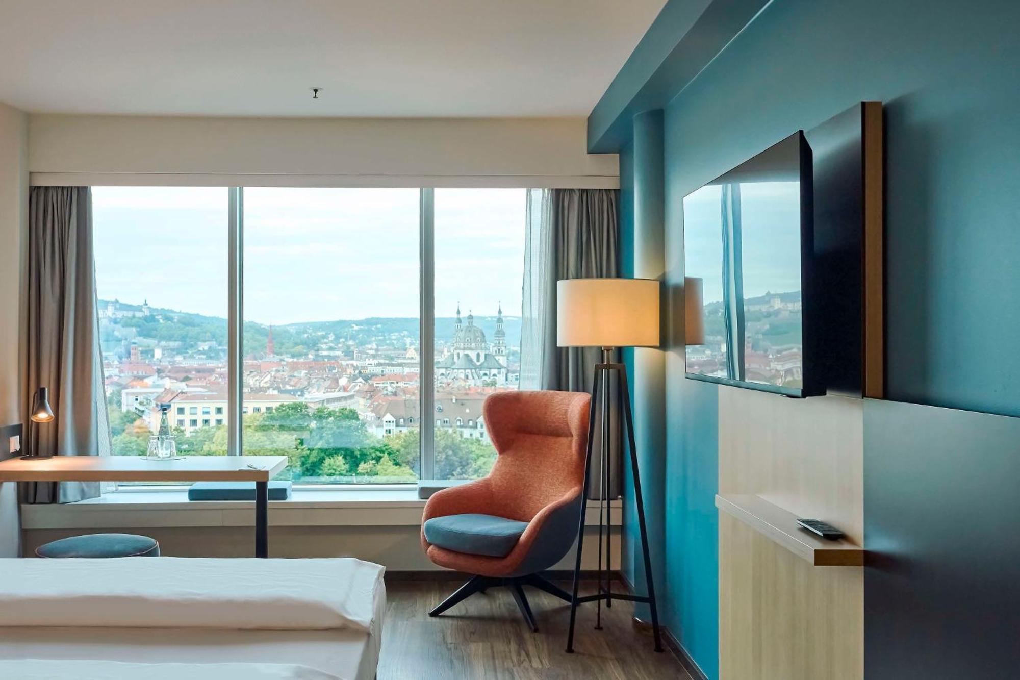 Ghotel Hotel & Living Wuerzburg Bagian luar foto
